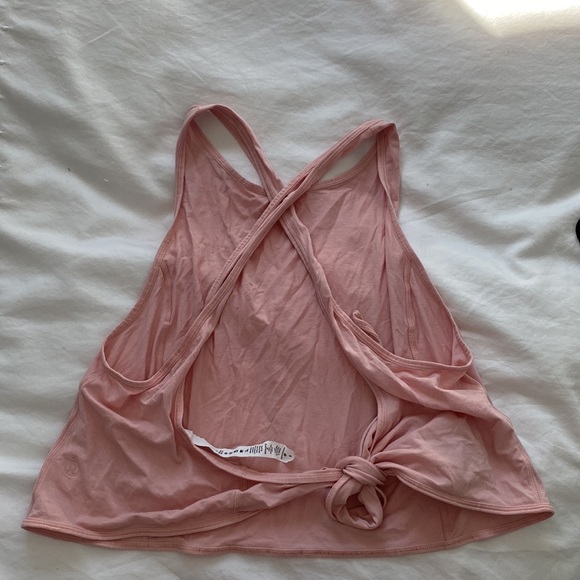 Pink lululemon cross back tank top in size 8 - Picture 4 of 5